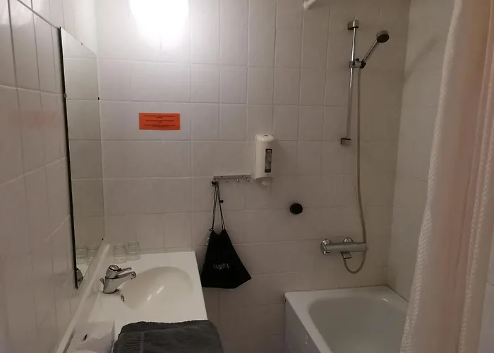 司卡达酒店 3* 玛丽港